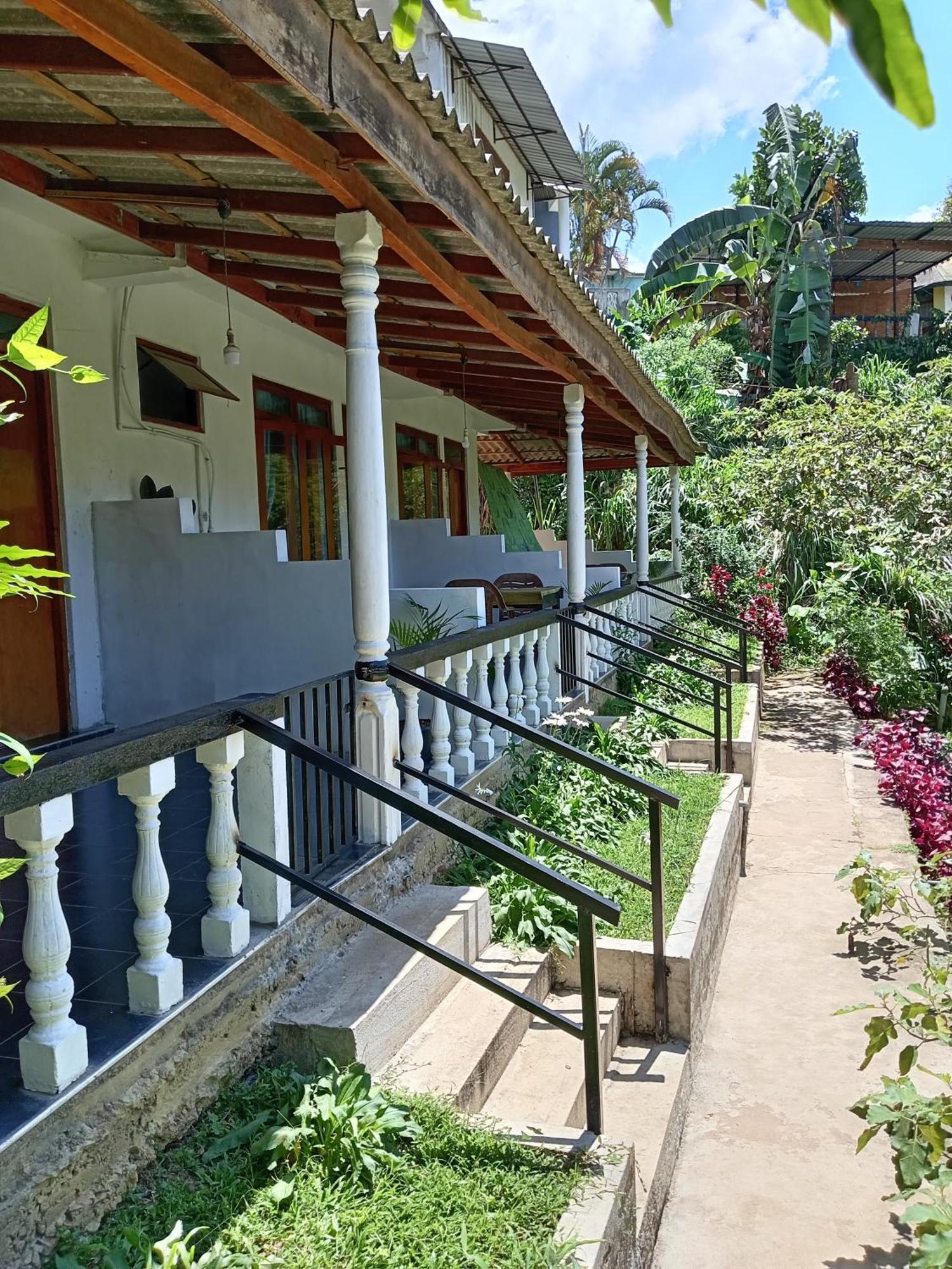 Soorya Inn Ella Extérieur photo